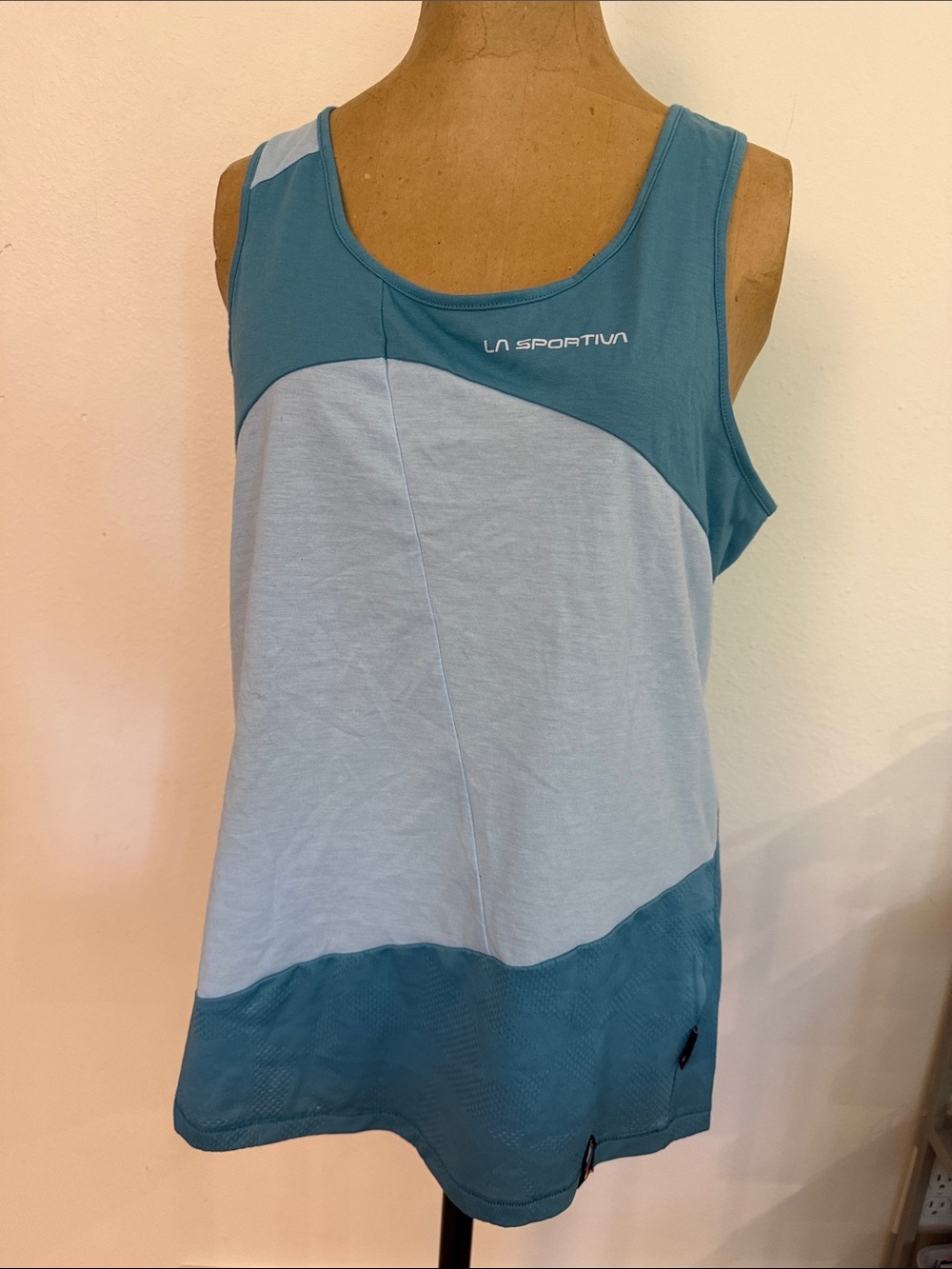 La Sportiva sz L Teal and Light Blue Performance Tank great condition